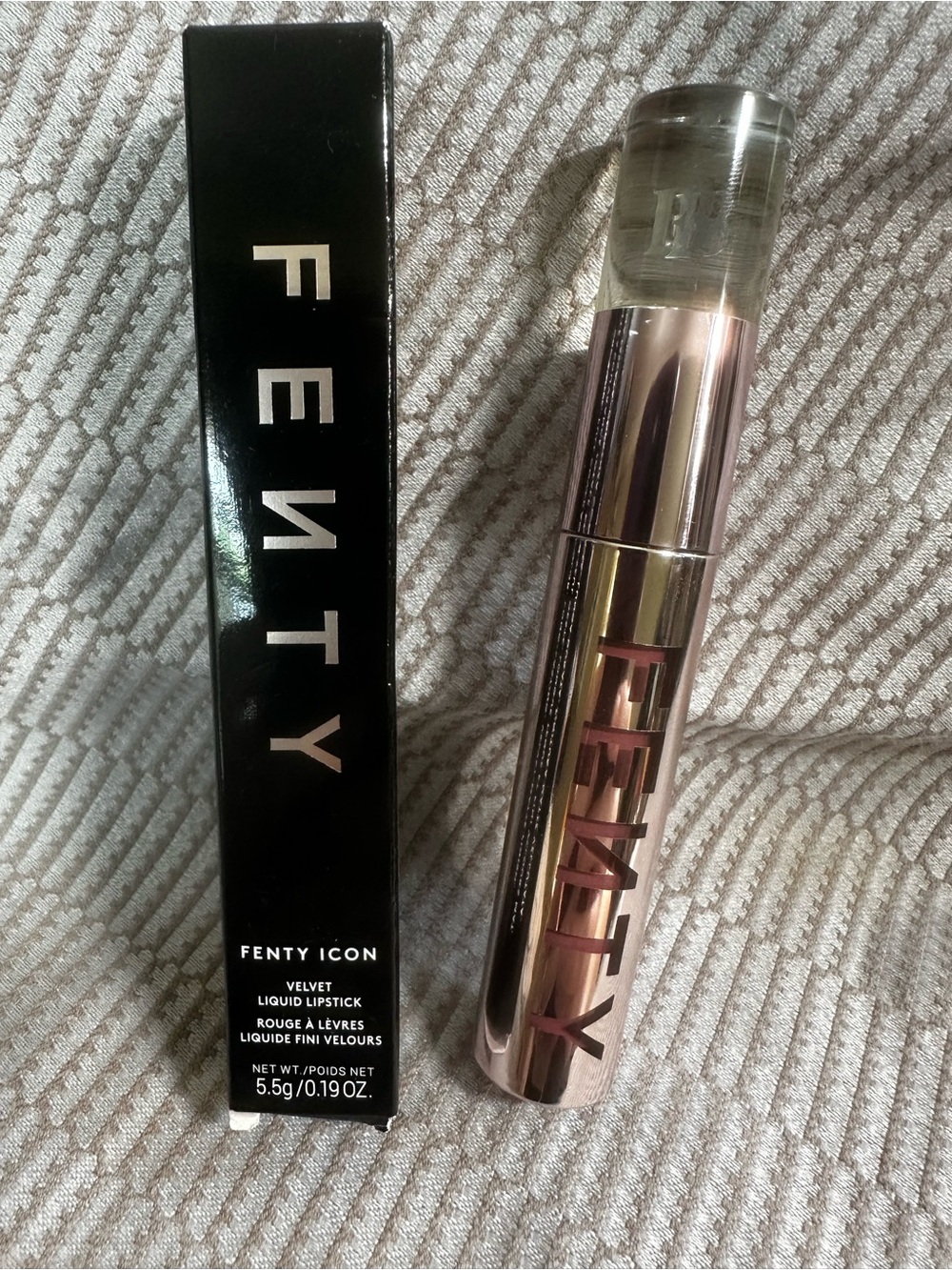 Fenty Beauty Fenty Icon Velvet Liquid Lipstick - in color RiRi